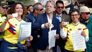 Los promotores de la Consulta Anticorrupción fueron convocados por el presidente Iván Duque para analizar, junto con otros sectores, lo que viene. Colprensa