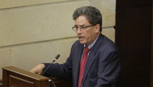 El recurso que pretende sacar del cargo al funcionario. Colprensa