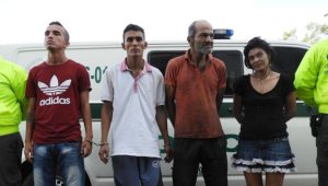 Adrián José Trujillo, el menor; Junior Alejandro Durán Mora, el Burro; Henry Martínez Gallego, el Jorobado y Jenny Yorle Parada Moncada, deberán responder por el delito de tráfico, fabricación o porte de estupefacientes. Policía Nacional