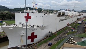 Barco USNS Comfort de la marina de Estados Unidos. Twitter