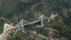 Los nuevos problemas detectados en este puente tienen que ver con la iluminación y la prueba de carga. Colprensa