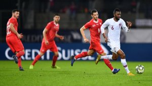 La no clasificación para el Mundial de Rusia supuso un fracaso estrepitoso para Catar, último de su grupo con más seleccionadores (3) que victorias (2). AFP
