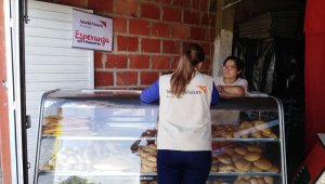 Venezolanos y colombianos retornados han creado unidades productivas para la generación de ingresos con el apoyo del proyecto ‘Esperanza Sin Fronteras’ de la oenegé World Vision Colombia. Cortesía