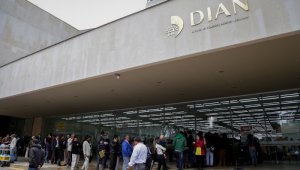 El recaudo por Retención en la Fuente a título de Renta, IVA y Timbre que aumentó un 17.3%. Colprensa