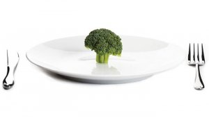 Muchas dietas hacen perder peso rápidamente, pero no precisamente son kilos de grasa. Tip Saludable / Referencial