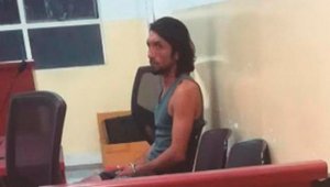 En la audiencia, González Guzmán, quien labora como cotero en la Plaza de La 21, fue presentado ante el juzgado Sexto de Control de Garantías. Colprensa