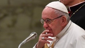 Se trataría de una respuesta dura y decidida del pontífice latinoamericano al pedido de mediación hecho por Maduro. AFP