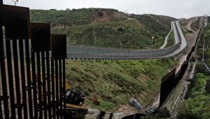 “Todo el mundo sabe que los muros funcionan”, dijo ayer el presidente de Estados Unidos, Donald Trump. Archivo