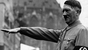 Hoffenberg prometió corregir rápidamente el problema de la frase sobre Hitler. Internet