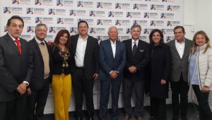 Los cinco precandidatos del Centro Democrático a la Gobernación se reunieron en Bogotá, con las directivas del partido a nivel nacional, para definir aspectos relacionados con el mecanismo de selección. Cortesía