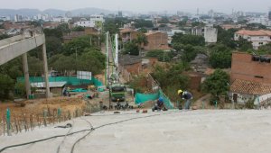 Los trabajos del parque Cristo Rey se desarrollan en un área de 4.774 metros cuadrados con una inversión de 8.502 millones de pesos. Así se observa actualmente la obra en avance. Alfredo Estévez / La Opinión