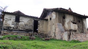 Cerca de 200 años de historias cuentan cada una de las paredes de la construcción, que es atribuida al general Leonardo Canal González. Cortesía