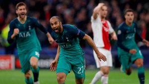 El Tottenham le ganó al Ajax 3-2. AFP