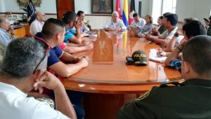 En la reunión participaron la Personería Municipal, la Defensoría y a Procuraduría, así como líderes de los vendedores y defensores de derechos humanos. Cortesía