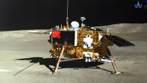 La sonda Chang'e-4 logró el 3 de enero el primer alunizaje de la historia en el hemisferio lunar.
 AFP
