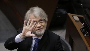 La Sección Quinta del Consejo de Estado consideró el pasado 11 abril que el senador había incurrido en una inhabilidad al postularse como congresista. Colprensa