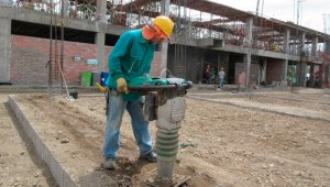 El Ministerio de Vivienda aplicará una estrategia de seis medidas para consolidar las ventas de Viviendas VIS y no VIS y reactivar al sector de la construcción. Archivo