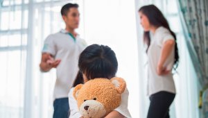 Discusiones entre padres, no deben afectar a los hijos. Internet