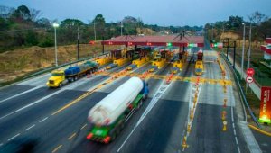 Telepeaje en Ruta del Sol. Con el recaudo se mejorarán las especificaciones de la vía e impactarán de forma positiva en los municipios del área de influencia del proyecto. Colprensa