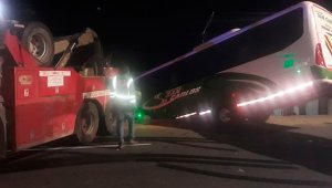 Este es el bus que ocasionó el accidente en Malambo, Atlántico. Colprensa