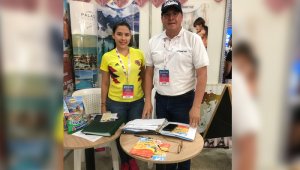 Reservar, la agencia de viaje que estuvo muy visitada por los amantes a vacacionar fuera del país. Celmira Figueroa/La Opinión