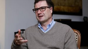 Andrade es acusado hacer modificaciones del contrato para satisfacer el interés de un tercero. Colprensa