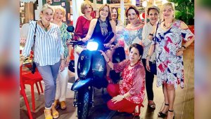 Clara Vargas, Martha Vargas, Ligia Haddad, María Mercedes González,Piedad Yáñez, Magaly de Canal, Martha Barrera, María Ligia Vargas  y Yoyoa Barrera.