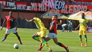 El volante argentino Matías Pérez salió lesionado en el último juego ante Bucaramanga. Mario Caicedo