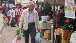 Productores de miel de abejas, de artesanías en madera, dulcería, postres, lácteos, cárnicos, panadería, café, truchas y otros alimentos en conserva han consolidado el mercado.
 Archivo