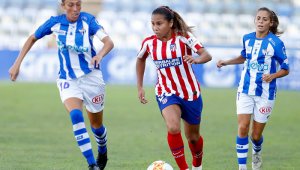 Leicy Santos jugó el primer tiempo con Atlético Madrid femenino ante Spartak Subótica en el Gradski Stadion Subótica de Serbia. Tomada de Twitter