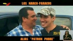 Así mostró venezolana de televisión la foto en que el diputado opositor, Juan Guaidó, aparece en compañía de Patrón Pobre, quien al parecer conducía la camioneta en que se transportaba en la frontera.
Captura de video