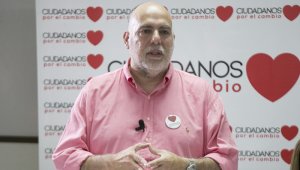 La denuncia contra Bautista fue presentada por Leonardo Gómez Grimaldo, cercano a Jorge Acevedo. Archivo
