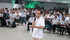 El rector de la Unisimón, José Consuegra, hizo la presentación de la universidad como una sola, con sede en Barranquilla y Cúcuta, resaltando los principales logros que la han llevado a posicionarse como una de las principales instituciones de Educación Superior de la región nororiental de Colombia. César Obando