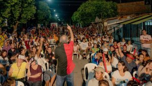 El candidato a la Alcaldía de Cúcuta, Donamaris Ramírez, comentó que en los barrios de las comunas 3 y 4 “más de 1.000 personas nos dijeron que están con nosotros en respaldo a nuestra propuesta de no más continuismo del ramirismo". Cortesía