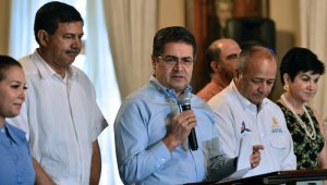 Juan Orlando Hernández ("JOH"), presidente de Honduras, denunció de inmediato un fallo "basado en testimonios de asesinos". AFP