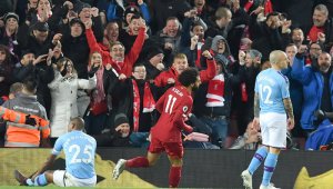 Mohamed Salah  marcó el segundo gol del encuentro, que le permitió alcanzar las seis dianas en lo que va de liga y pelear la tabla de posiciones que lidera el inglés Vardy del Leicester, con 11 tantos.   AFP