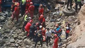 De acuerdo a la Oficina Nacional de Emergencias (Onemi) el accidente se produjo en el kilómetro tres de la Ruta B-710, sector denominado "cuesta Paposo" de la comuna de Taltal, en la ciudad de Antofagasta, a unos 1.200 km al norte de Santiago. Twitter