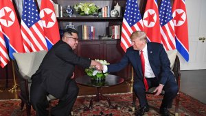 Las conversaciones entre el gobierno de Donald Trump (izquierda) y el régimen de Corea del Norte, dirigido por Kim Jong Un, están estancadas, con un sombrío plazo hasta fin de año fijado por Pyongyang.
 Archivo