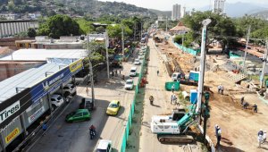 Alfredo Estévez/La Opinión y César Obando/La Opinión