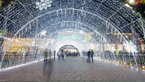 El Malecón, el parque Santander, la Catedral de San José, los centros comerciales y el Ecoparque Pamplonita son algunos de los sitios iluminados.  Alfredo Estévez