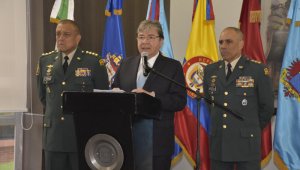 El ministro Carlos Holmes Trujillo aseguró que ya se abrieron investigaciones y se realizará una auditoría durante los últimos 10 años. Tomada de Twitter @mindefensa