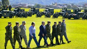 Las conclusiones de la reunión de expertos serán presentadas a las altas autoridades que instalará el Presidente Iván Duque este lunes, a las 9:30 de la mañana, en la Escuela de Cadetes General Santander.
Colprensa