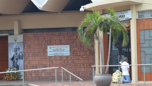 El coronavirus, la pandemia que tiene en jaque a la humanidad y que obligó a ordenar el confinamiento de los ciudadanos para evitar que se siga propagando rápidamente, le dio un giro a la Semana Santa.
Laura Serrano y César Obando