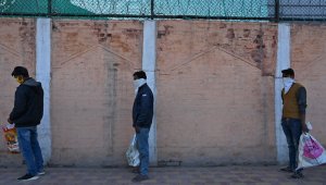 El virus también se ha detectado más a menudo cerca de la cama del paciente que de las estaciones de trabajo de los médicos. AFP