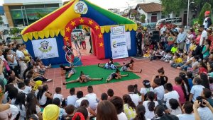 El festival de circo.  Archivo La Opinión