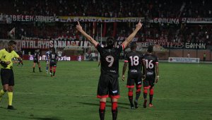 Gustín Vuleticho (dorsal 9), junto a Matías Rodríguez son los únicos extranjeros que del Cúcuta Deportivo 2020-I. Archivo La Opinión