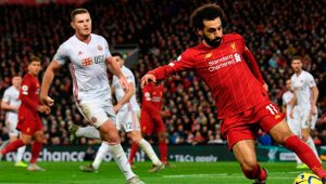 El liverpool del egipcio Mohamed Salah (en la foto), lidera la Premier League inglesa con una ventaja de 25 puntos sobre el Manchester City. La última vez que los rojos quedaron campeones de liga fue en la temporada 1989-1990. AFP