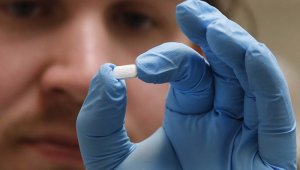 La publicación del estudio por The Lancent tuvo un impacto global a tal punto que llevo a la OMS a suspender sus ensayos clínicos con la hidroxicloroquina.
AFP