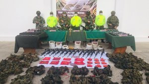 Material de guerra incautado a Los Pelusos. Cortesía