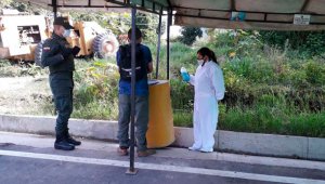 En Cucutilla las autoridades ejercen control en las entradas para prevenir el ingreso de personas contagiadas con el virus. Cortesía